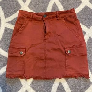 Garage cargo skirt
